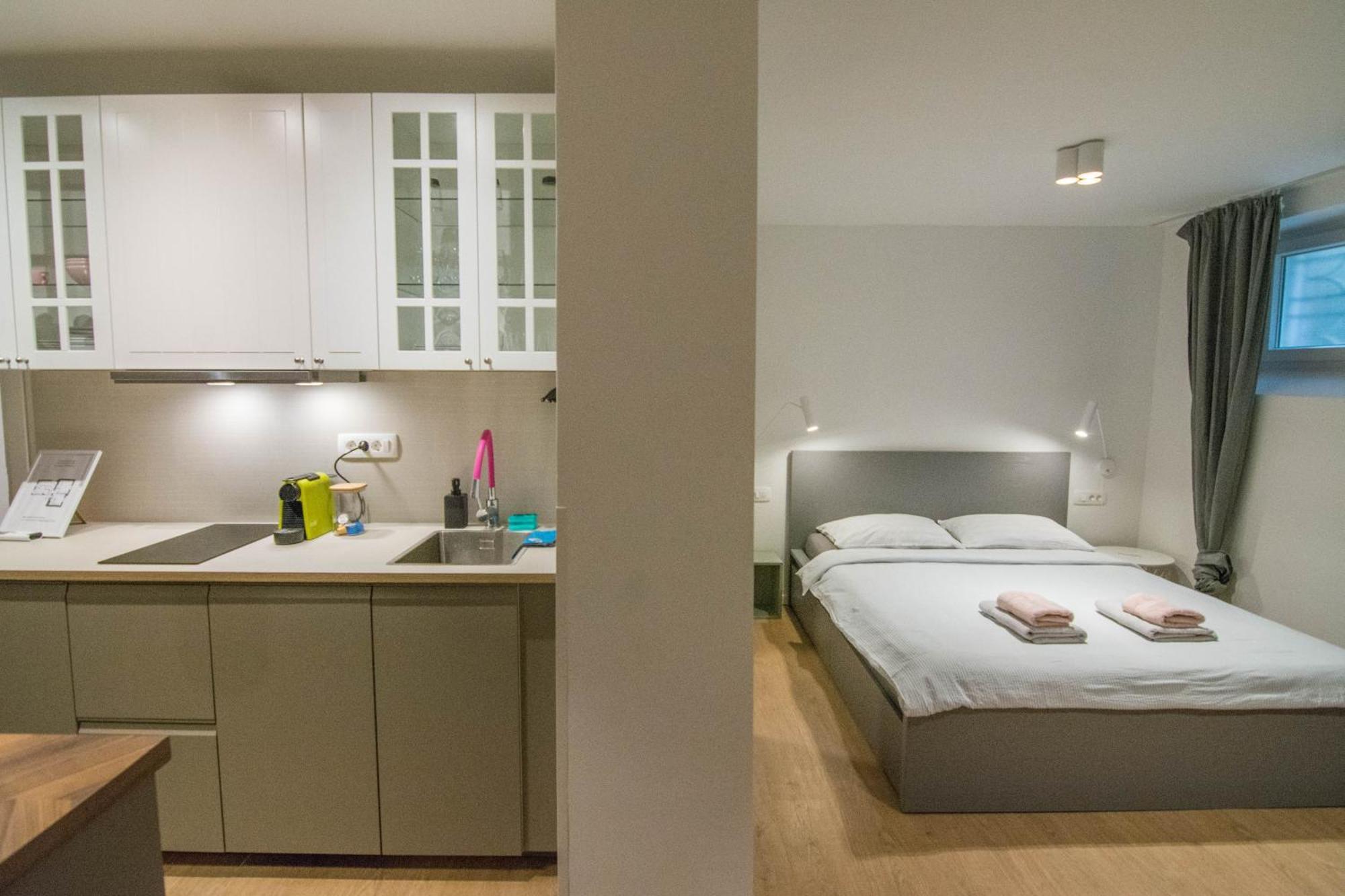 Romiru Rooms And Studio Apartment Split Buitenkant foto