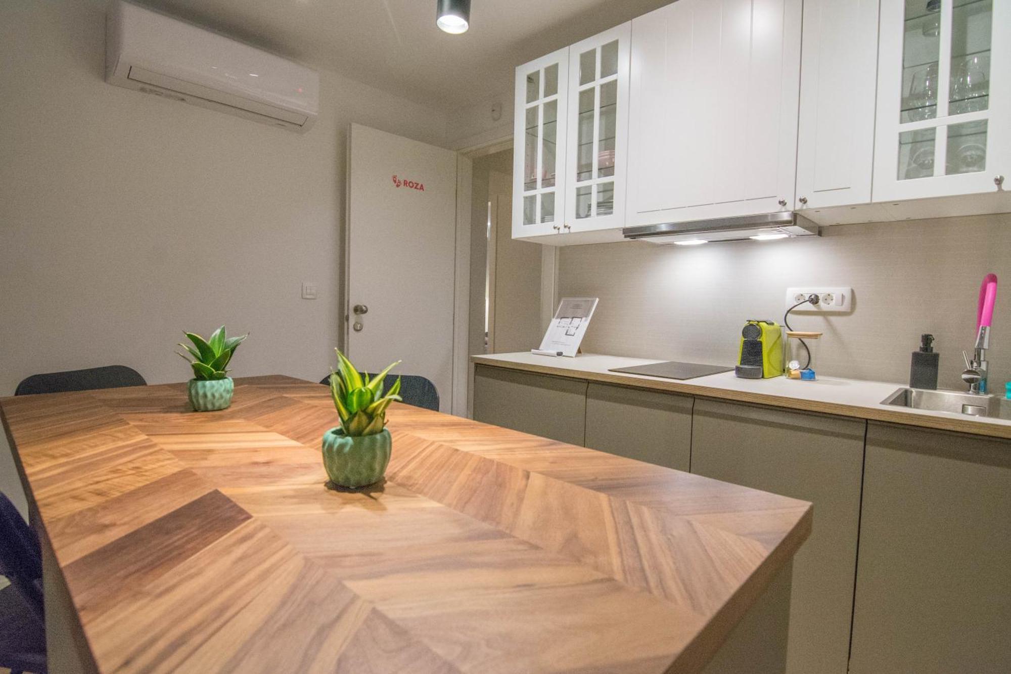 Romiru Rooms And Studio Apartment Split Buitenkant foto