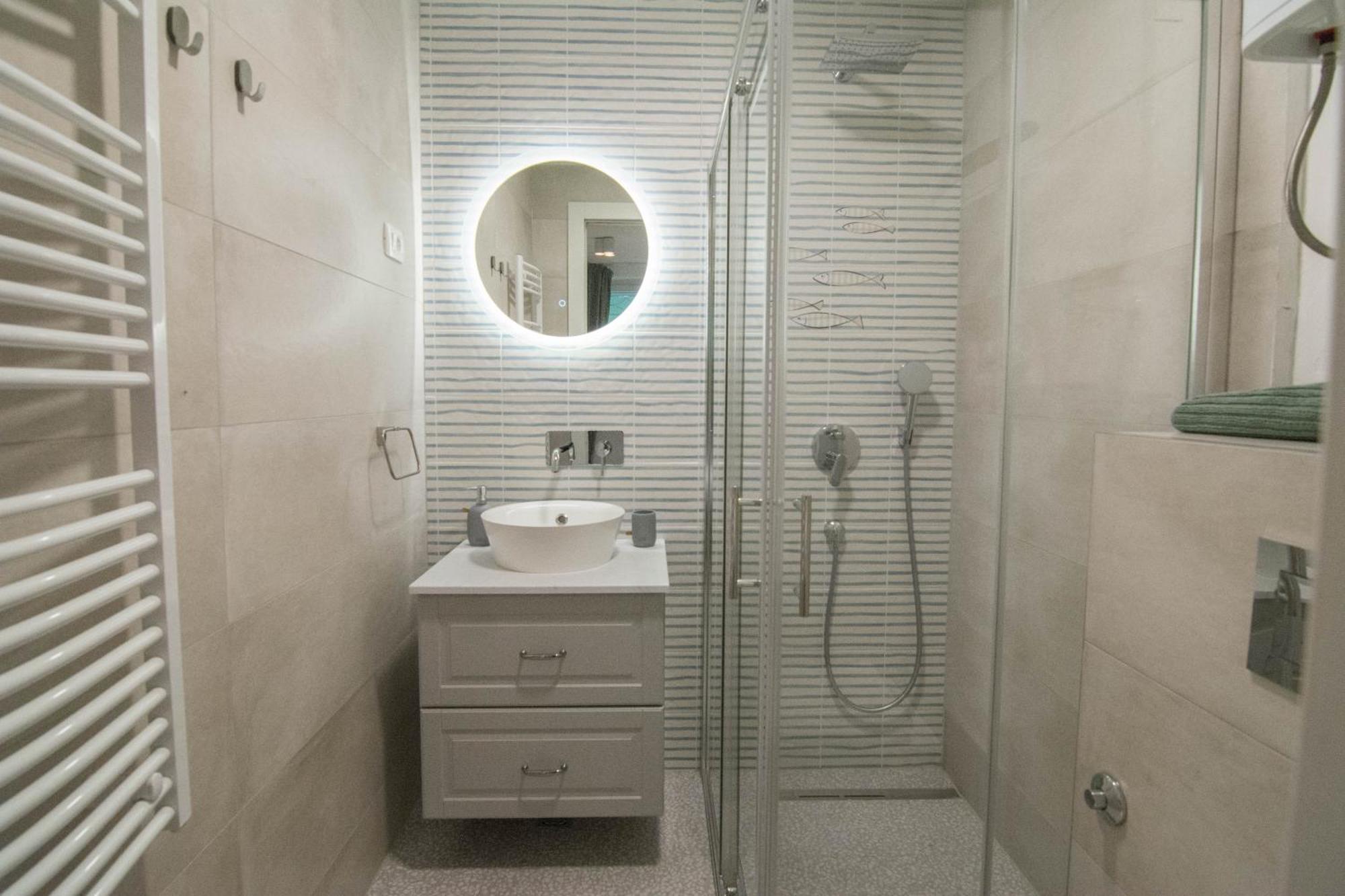 Romiru Rooms And Studio Apartment Split Buitenkant foto